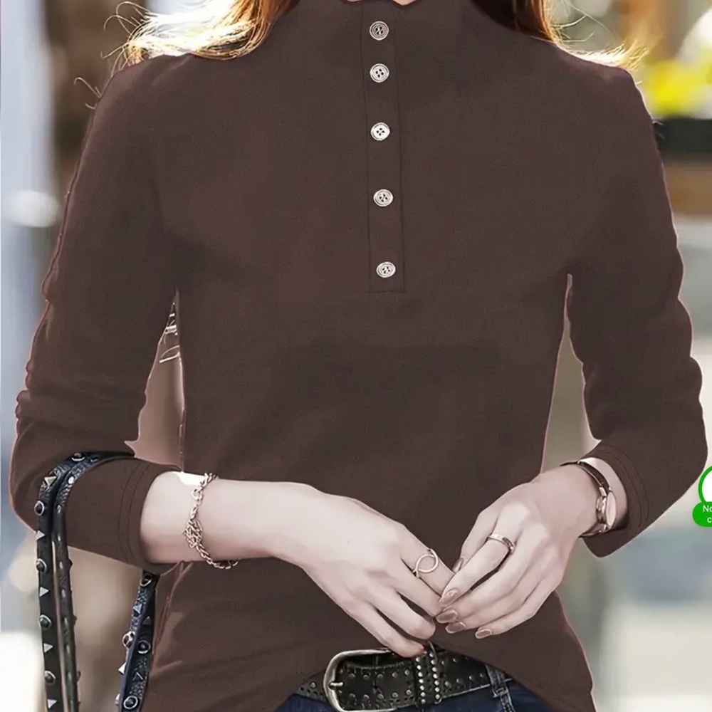 Woman’s  High Neck Long Sleeve Knit Fabric Top NWOT